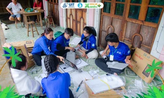 Chiến sĩ Mùa Hè Xanh chung tay thắp sáng đường quê tại Vĩnh Long, Đồng Tháp