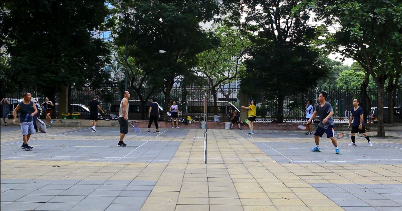 Người dân Hà Nội vẫn thờ ơ với 'lệnh' đeo khẩu trang nơi công cộng ảnh 2