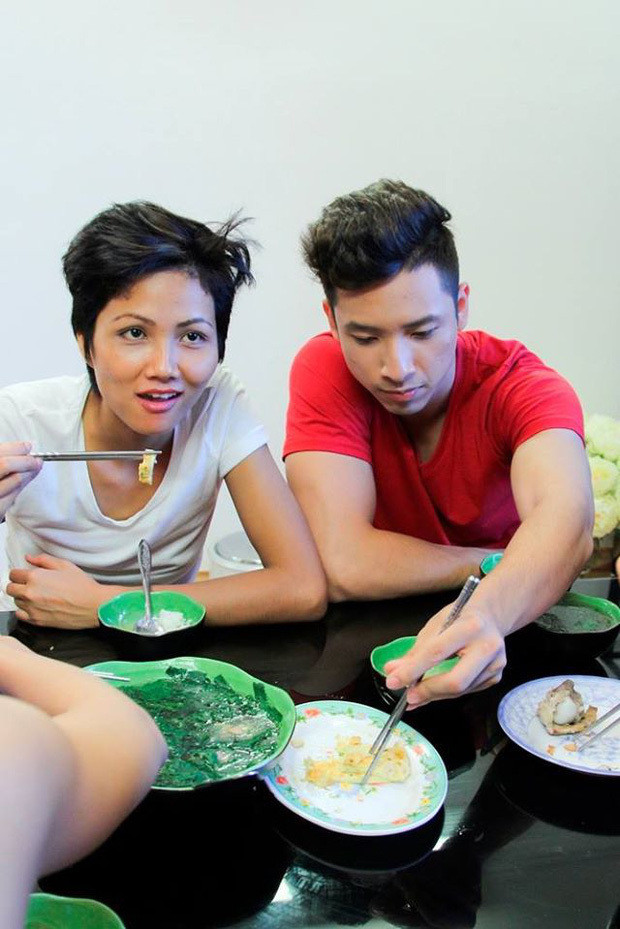 Mẹ người mẫu Anh Vũ: 'Thanh Hằng tặng tiền để con tôi chữa ung thư' ảnh 4