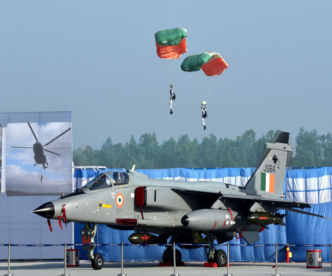 Ấn Độ diễu binh rầm rộ kỷ niệm 88 năm Ngày Không quân ảnh 4