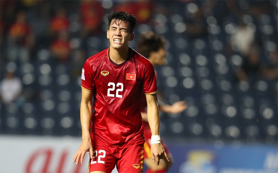 HLV Park Hang Seo 'bốc hỏa' với trọng tài biên ảnh 9