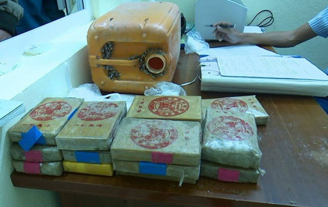 33 kg ma tuý dạt vào biển miền Trung từ con tàu đắm ảnh 1