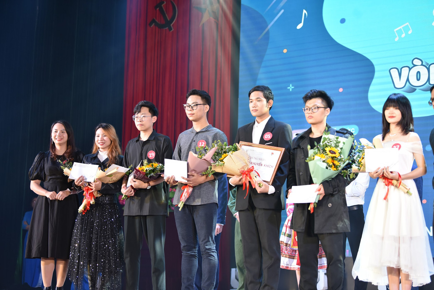 Sôi động tiếng hát sinh viên Học viện Công nghệ Bưu chính Viễn thông 2020 ảnh 9