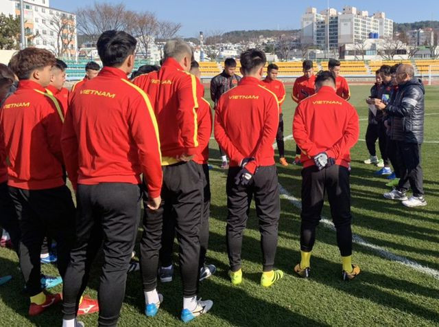 HLV Park Hang Seo nhận tin vui từ Quang Hải, Đình Trọng ảnh 1