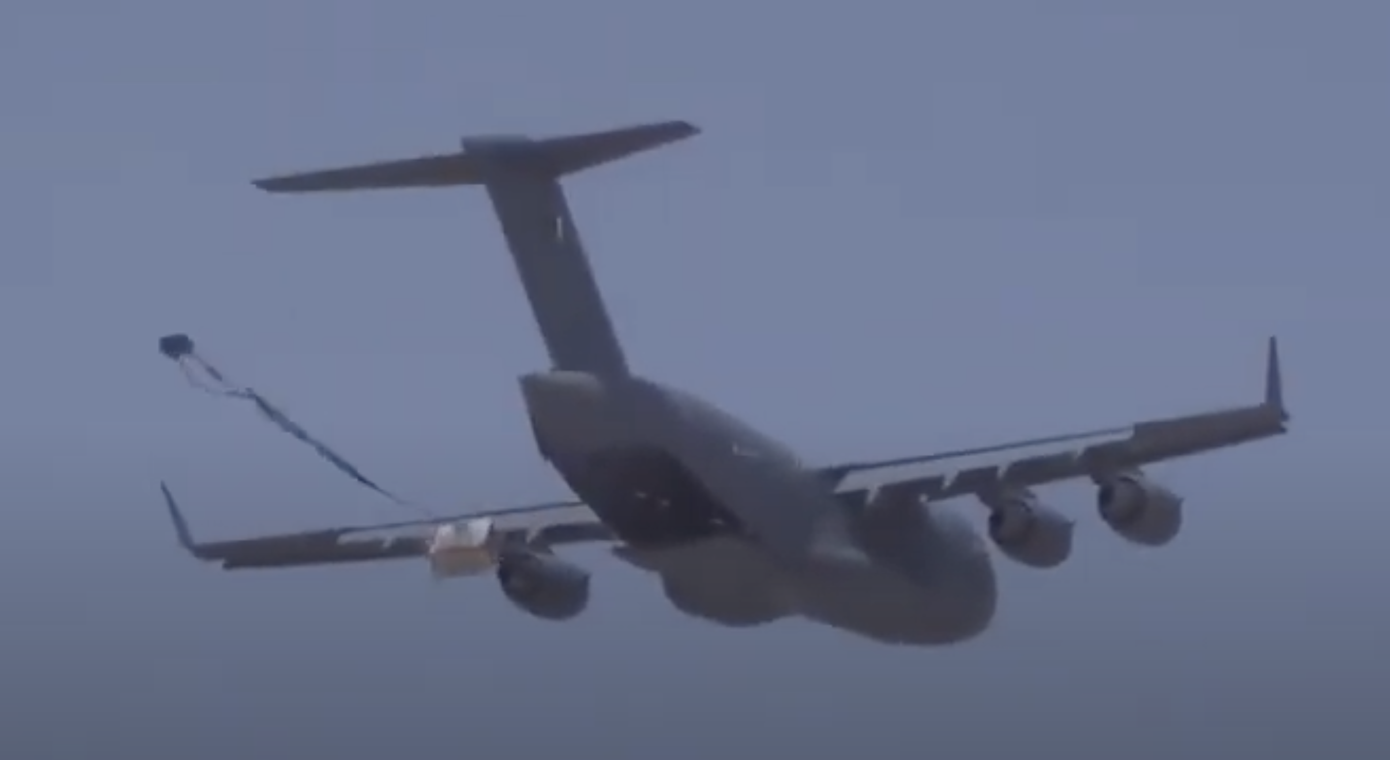 Qatar khoe sức mạnh không quân bằng cuộc diễn tập ‘voi đi bộ’ ảnh 9