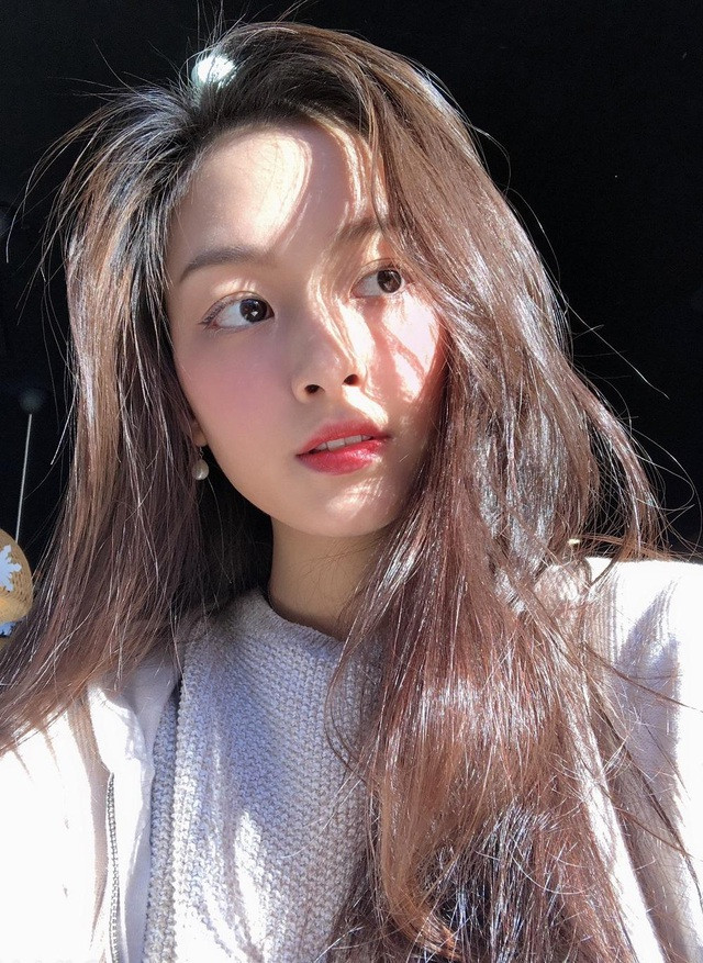 Nữ DHS Việt bất ngờ về nhà đúng mồng 1 Tết khiến cha mẹ ‘hú vía’ ảnh 2