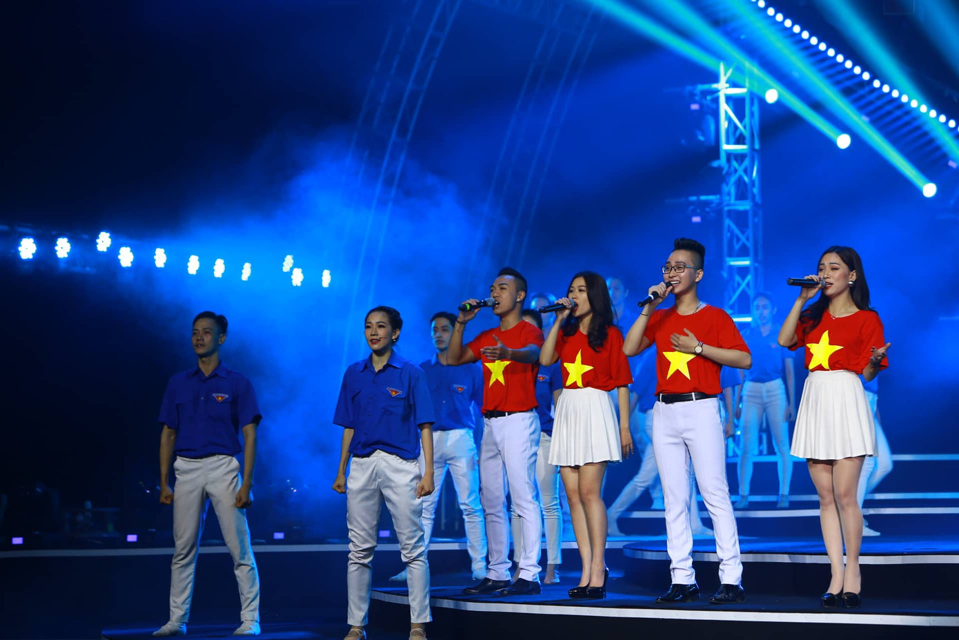 Thổi bùng ngọn lửa khát vọng của tuổi trẻ ảnh 5