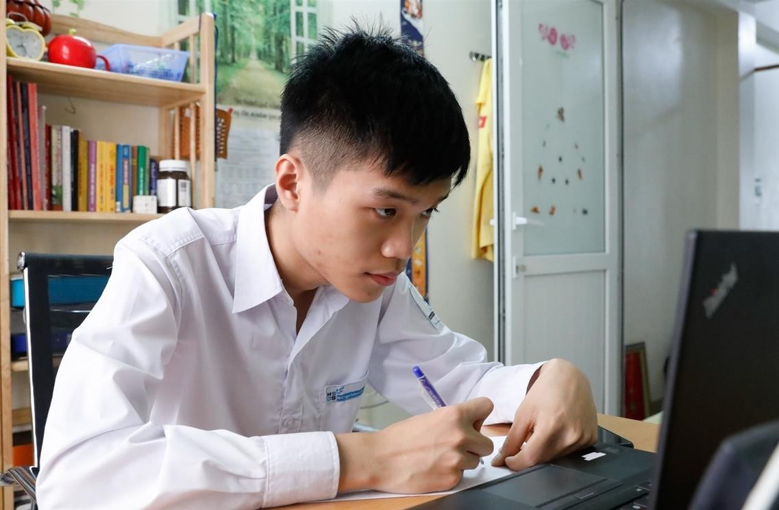 Bảng thành tích xuất sắc của top 20 'Gương mặt trẻ Việt Nam tiêu biểu' năm 2020 ảnh 2