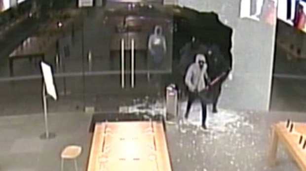 Những chiếc iPhone bị đánh cắp trong cuộc bạo loạn ở Mỹ sẽ có số phận ra sao? ảnh 1