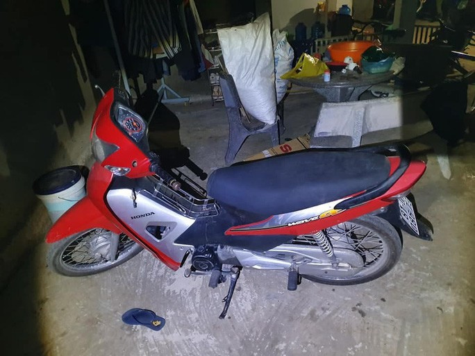 Nhóm cướp dùng hung khí chống trả, cố thủ trong 'sào huyệt' khi bị bao vây ảnh 2