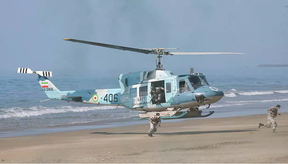 Iran tập trận quân sự rầm rộ trên vịnh Osman ảnh 12