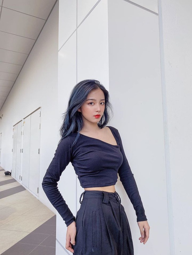 4 gương mặt trai xinh gái đẹp đình đám của ĐH Kinh tế quốc dân Hà Nội ảnh 12