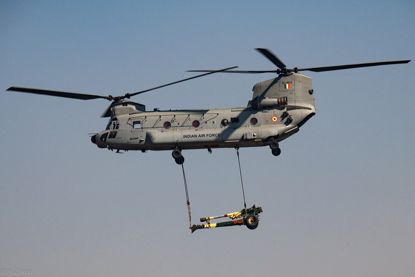 Ấn Độ diễu binh rầm rộ kỷ niệm 88 năm Ngày Không quân ảnh 1