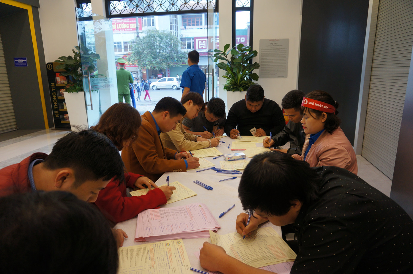 Những giọt máu hồng mang lại cho đời sự sống ảnh 1