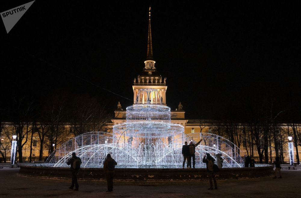 Saint-Peterburg lộng lẫy đón Giáng sinh và năm mới 2020 ảnh 6