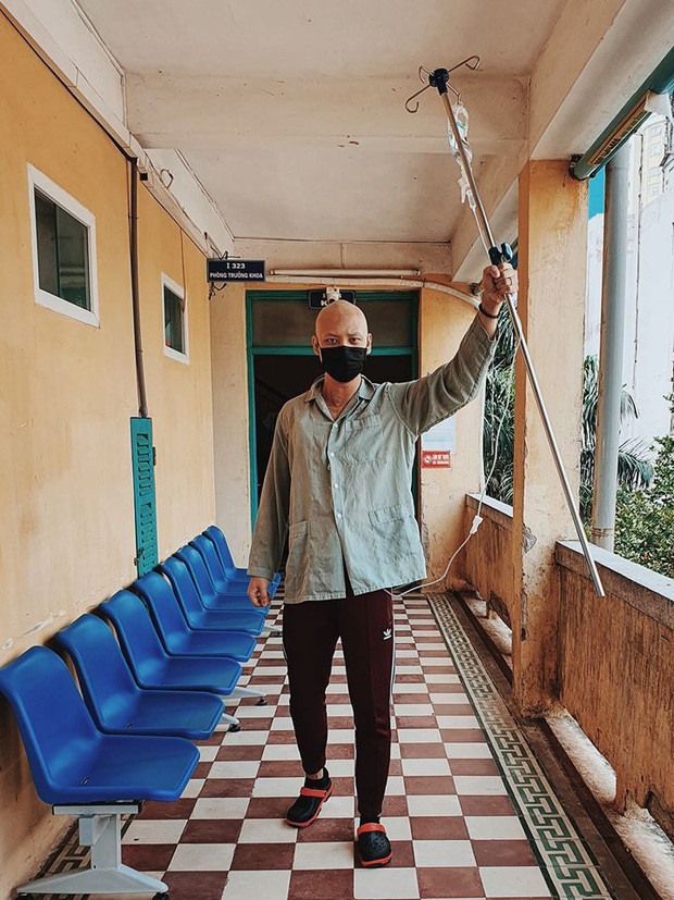 Mẹ người mẫu Anh Vũ: 'Thanh Hằng tặng tiền để con tôi chữa ung thư' ảnh 3