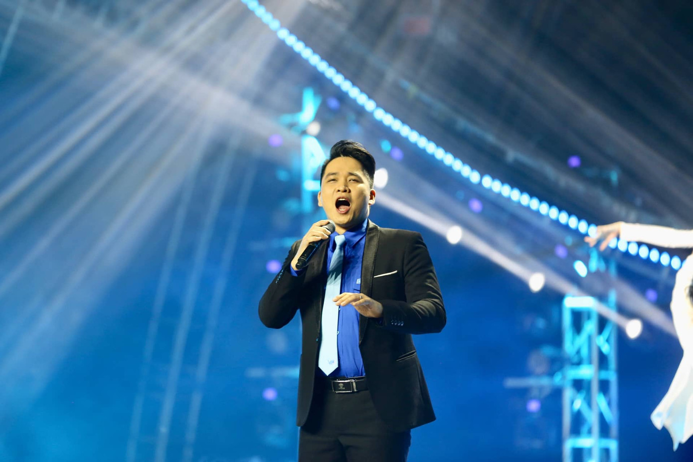 Thổi bùng ngọn lửa khát vọng của tuổi trẻ ảnh 8