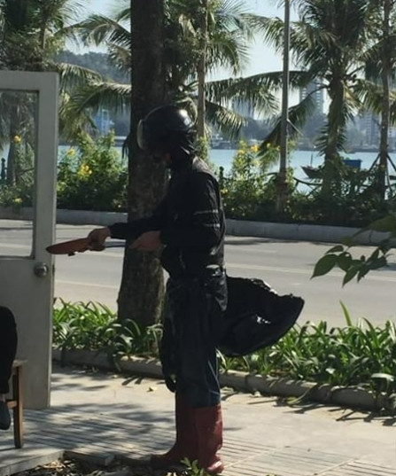 Nhiều người dân Hải Phòng thất thần kể lại phút đối mặt với người ăn xin mặt đen ảnh 4