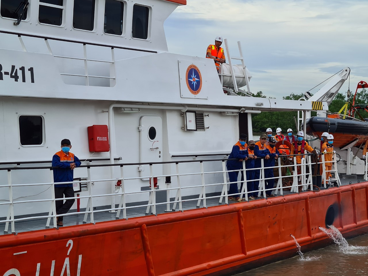 Bốn thuyền viên xấu số được đoàn tụ cùng gia đình ảnh 11