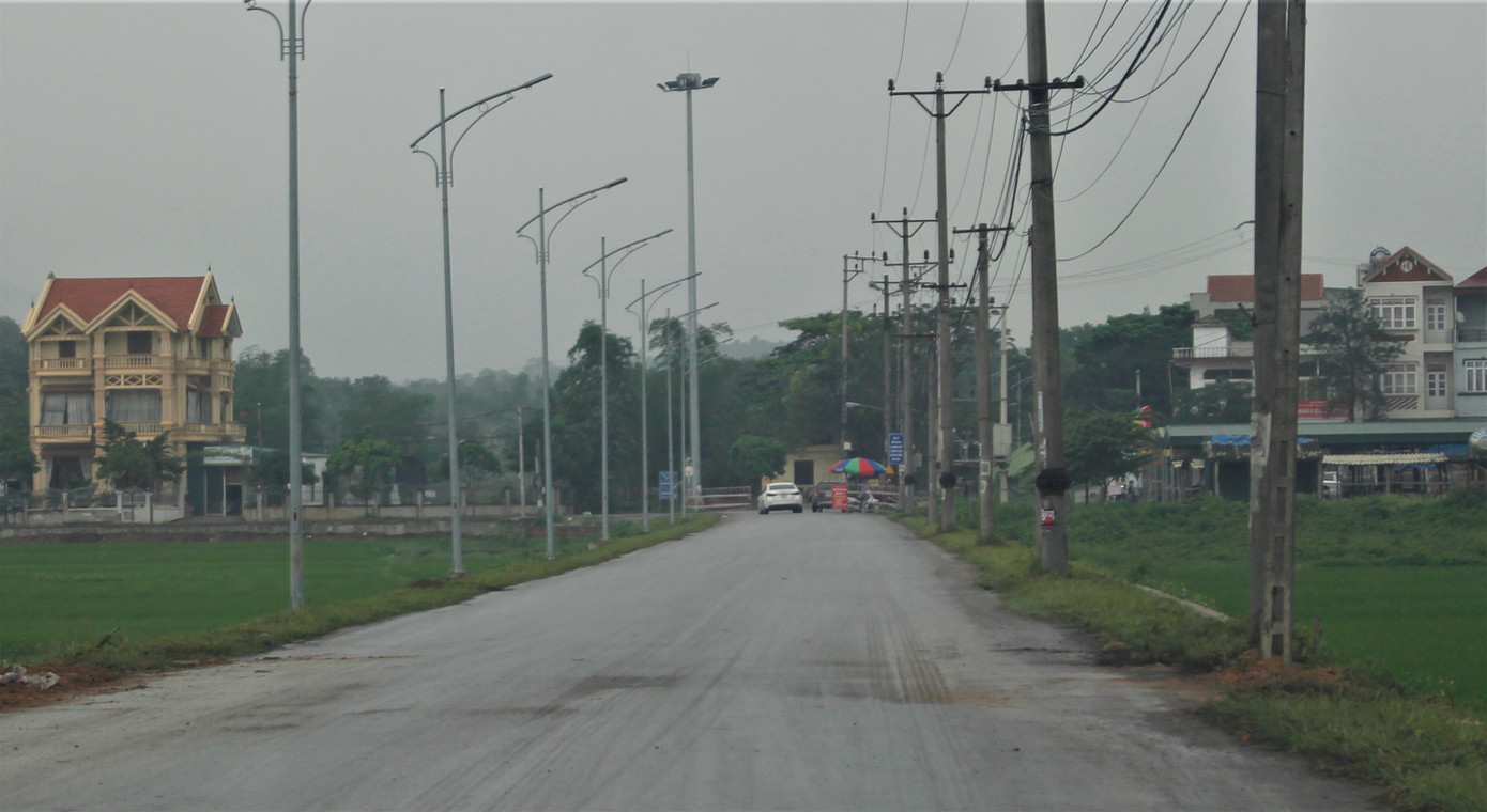 Quảng Ninh lên tiếng vụ đổ đất, cẩu bê tông chặn đường kiểm soát dịch ảnh 8