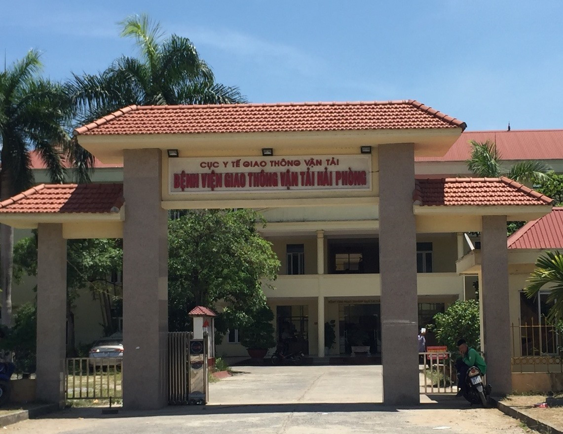 Bệnh nhân hoang mang khi máy chạy thận của bệnh viện liên tục trục trặc ảnh 1