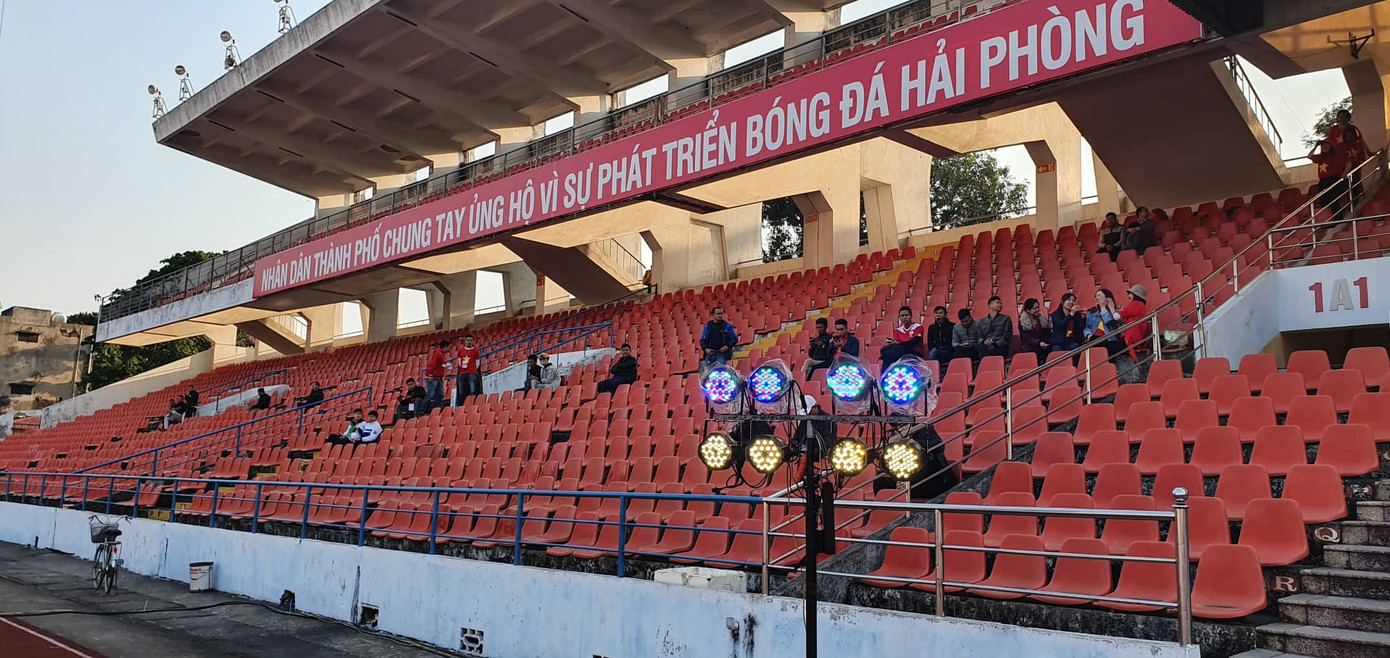 Hải Phòng rực đỏ cờ hoa trước trận chung kết ảnh 10