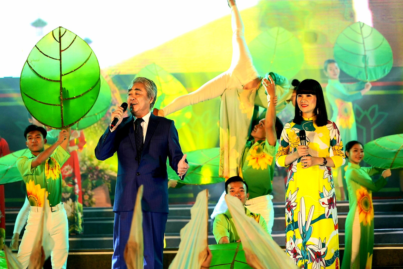 Rực rỡ sắc màu các dân tộc vùng Đông Bắc tỉnh Quảng Ninh ảnh 6