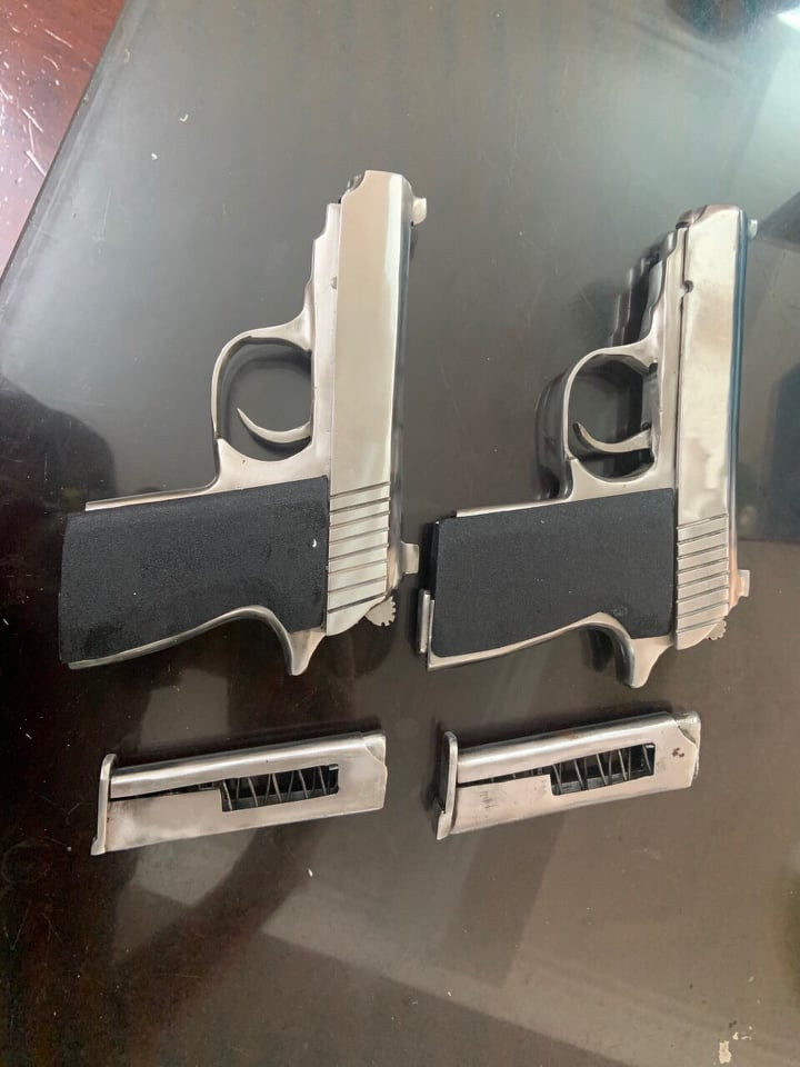 Tự học qua mạng để mở xưởng chế tạo vũ khí ảnh 1