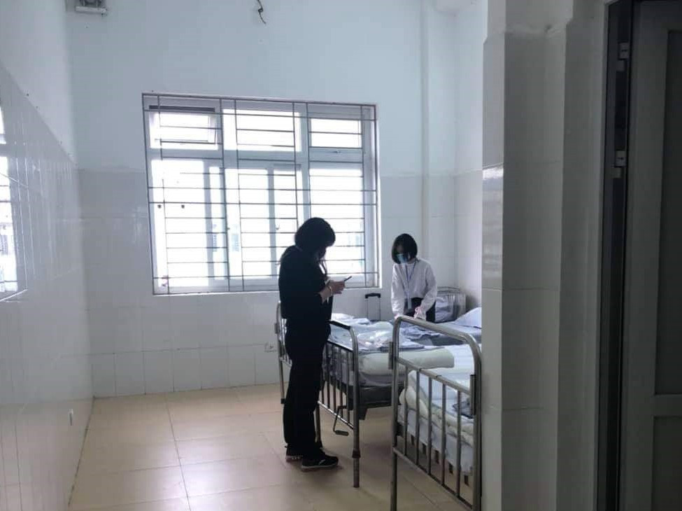 Trực tiếp bên trong bệnh viện cách ly đặc biệt hơn 300 người về từ Trung Quốc ảnh 9