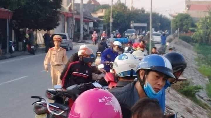 Hy hữu: Đang chèo bè trên sông, một ngư dân bị ô tô đè tử vong ảnh 2