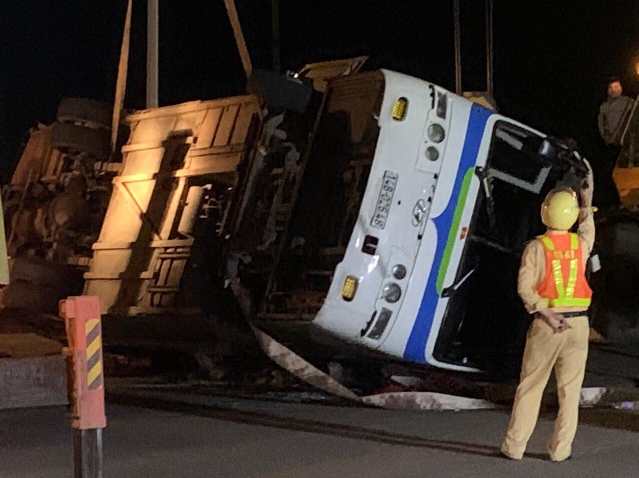 Tai nạn giao thông nghiêm trọng 1 người chết, 15 người bị thương ảnh 1