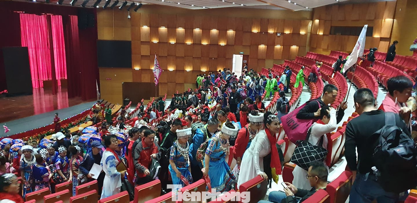 Dừng toàn bộ hoạt động văn hoá cho 600 khách Trung Quốc ở cung cá heo Quảng Ninh ảnh 6