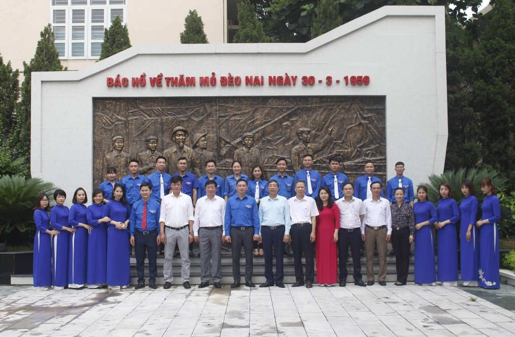 Đoàn Than Quảng Ninh tuyên dương thanh niên tiên tiến làm theo lời Bác ảnh 3