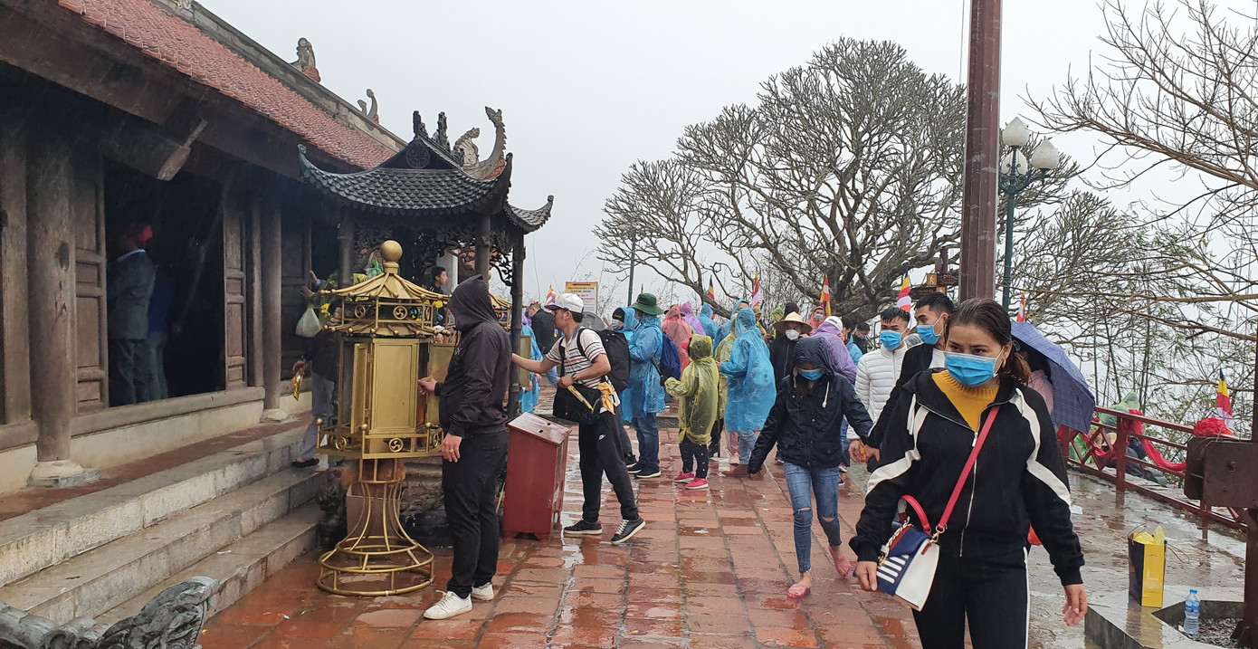 Những hình ảnh khác thường ở Yên Tử trước ngày khai hội ảnh 1