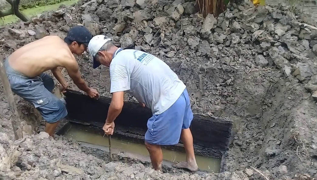 Khai quật mộ trái phép, tự nhận là 'cụ Nguyễn Bỉnh Khiêm' ảnh 1