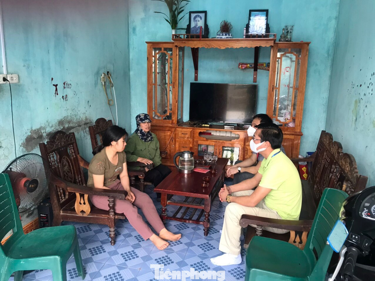 Mới nhất vụ Phó Chủ tịch phường xúc phạm người bán rau 'Con điên này!' ảnh 2