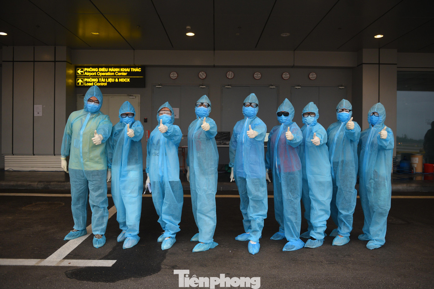 Sân bay Vân Đồn đón thêm hơn 500 người Việt về từ vùng dịch châu Âu ảnh 8