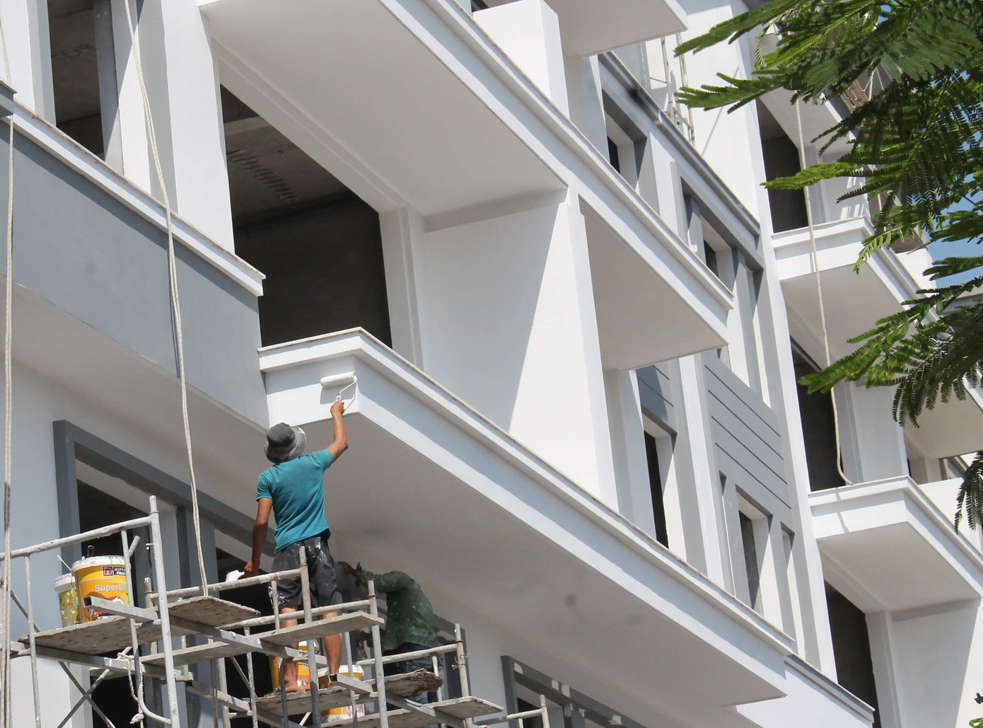 Người Hải Phòng đội nắng mưu sinh giữa trời nắng như đổ lửa ảnh 2