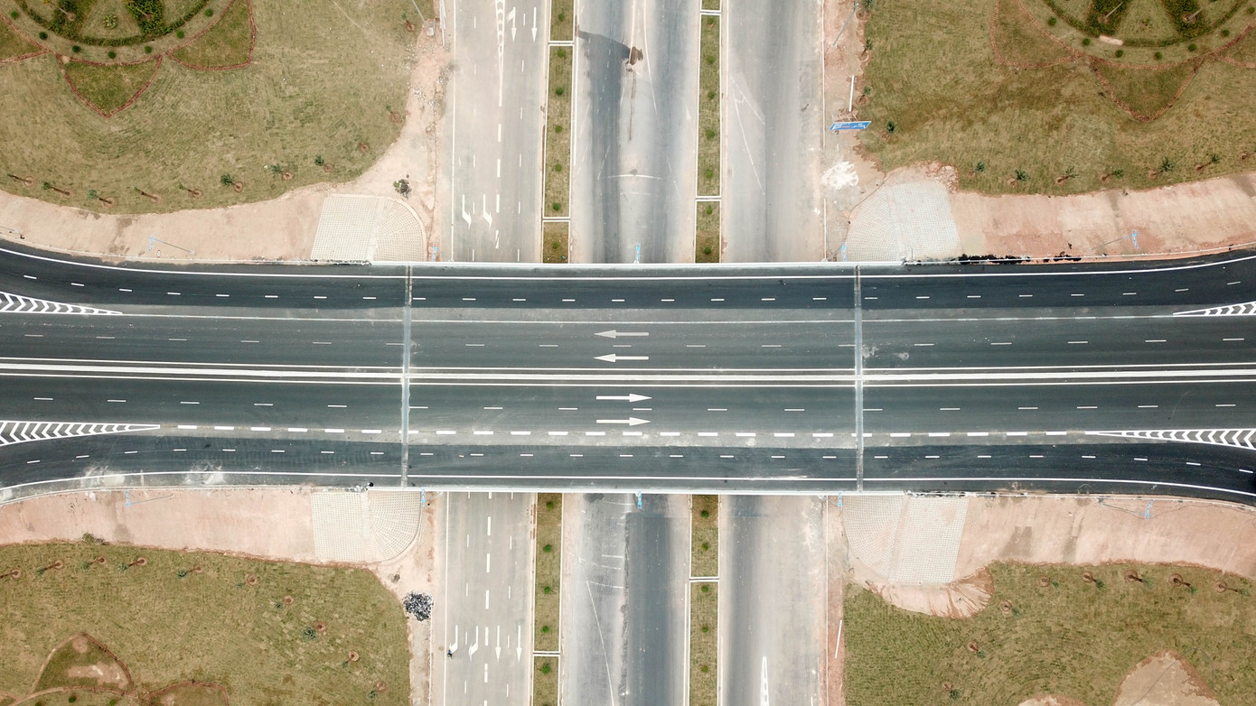 Cận cảnh nút giao thông hơn 400 tỷ sắp hoàn thành nơi cửa ngõ Hạ Long ảnh 4