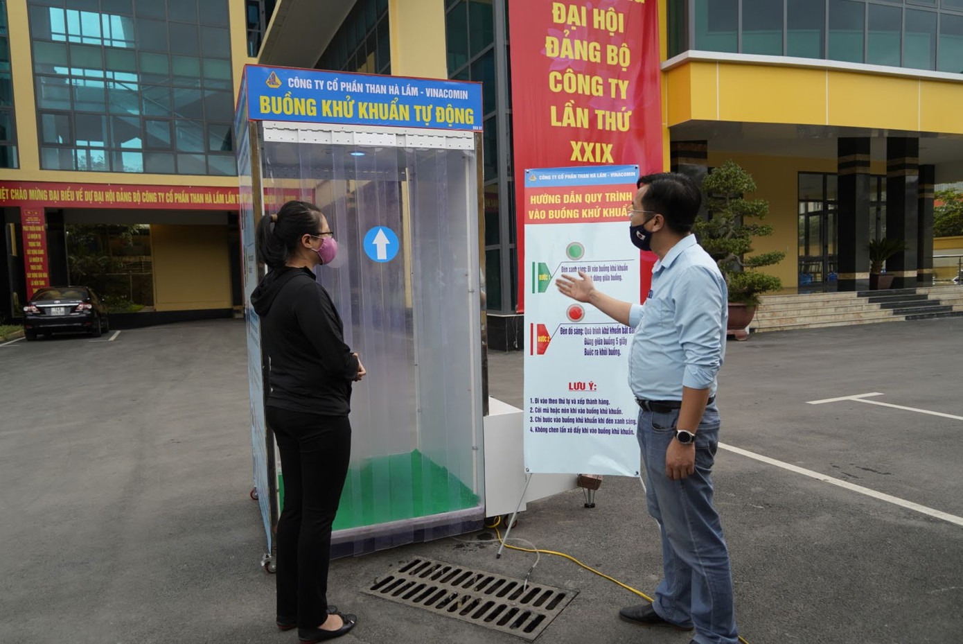 Công ty than chế tạo buồng khử khuẩn công suất 'khủng' cho công nhân ảnh 5