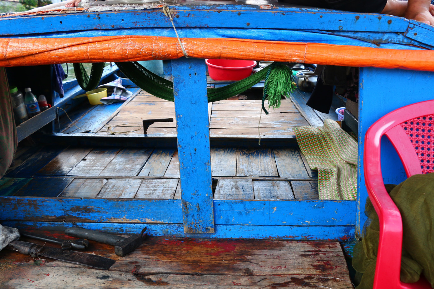 Trung thu của những đứa trẻ xóm chài trên vịnh Hạ Long ảnh 3