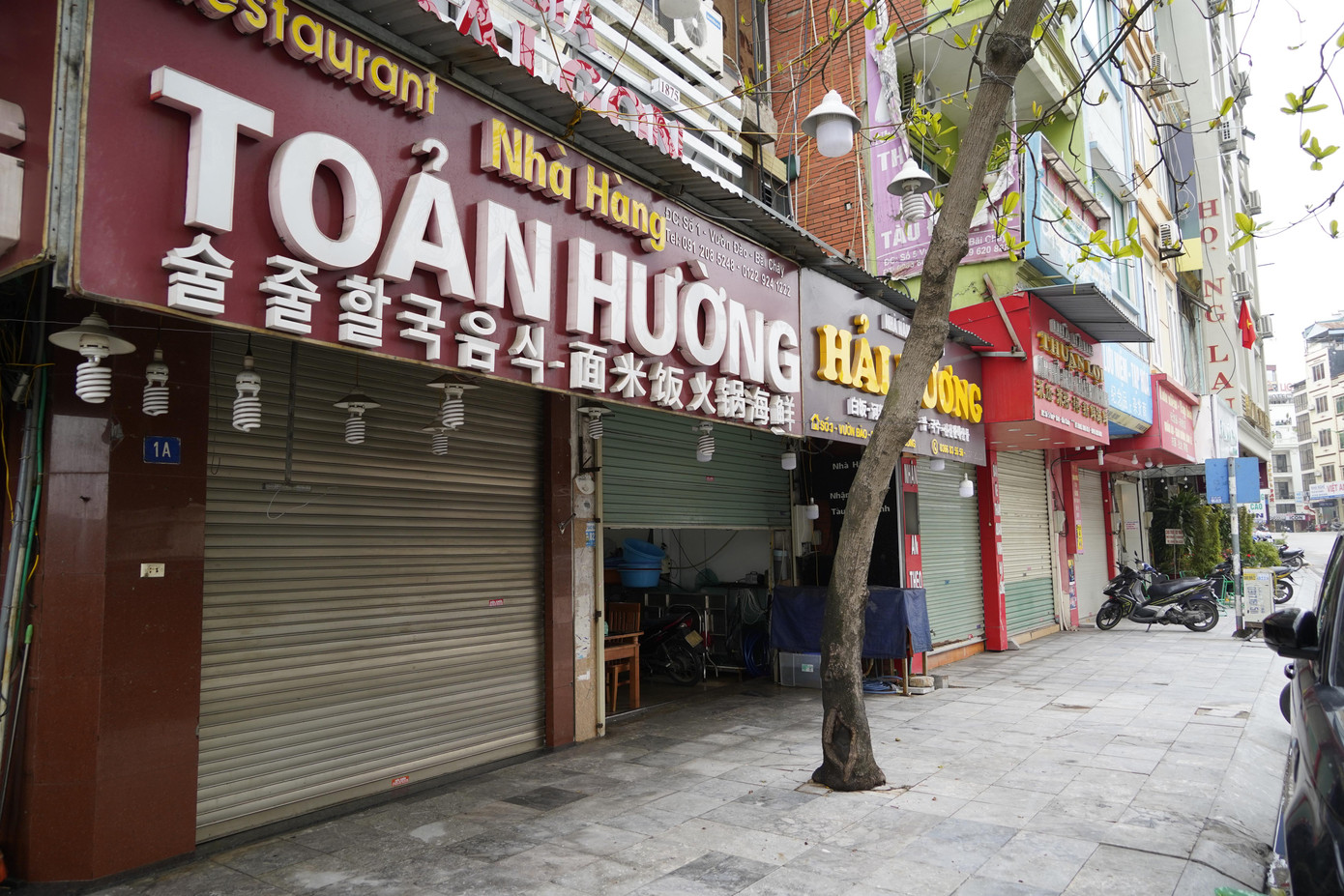 Mở cửa du lịch nội tỉnh, Hạ Long vẫn 'vắng như chùa bà Đanh' ảnh 7