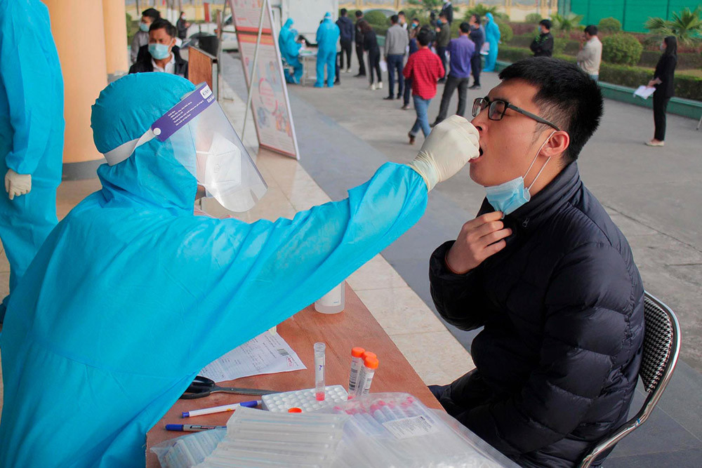 Trở về từ khu cách ly, một người Quảng Ninh dương tính với SARS-CoV-2 ảnh 1