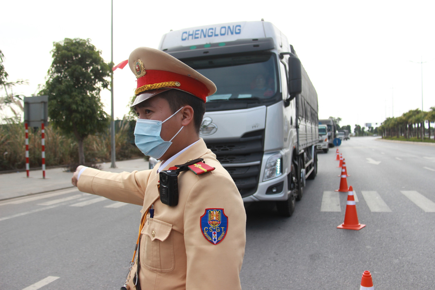 Nhìn gần các chốt kiểm dịch ở cửa ngõ thành phố Hạ Long ảnh 3