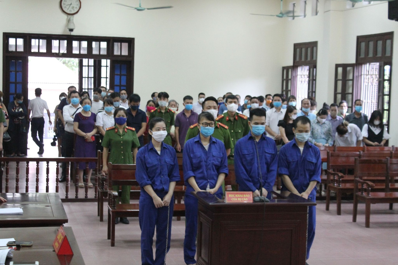 'Tham ô' hơn 400 tỷ đồng, cựu Giám đốc OceanBank Hải Phòng lĩnh án tử ảnh 1