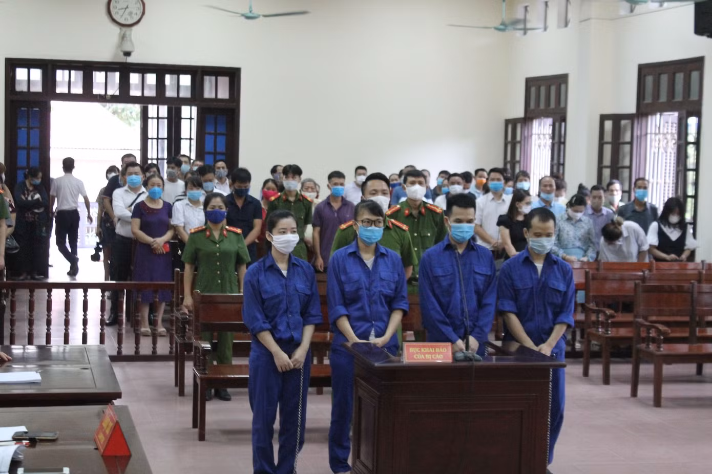 'Tham ô' hơn 400 tỷ đồng, cựu Giám đốc OceanBank Hải Phòng lĩnh án tử ảnh 1