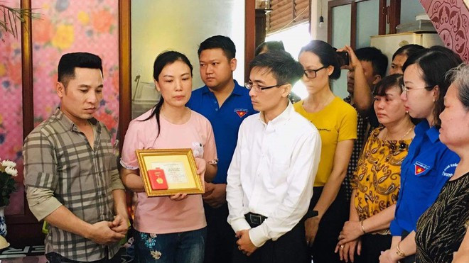 Tặng bằng khen nhóm học sinh Hải Phòng cứu bạn đuối nước ảnh 3