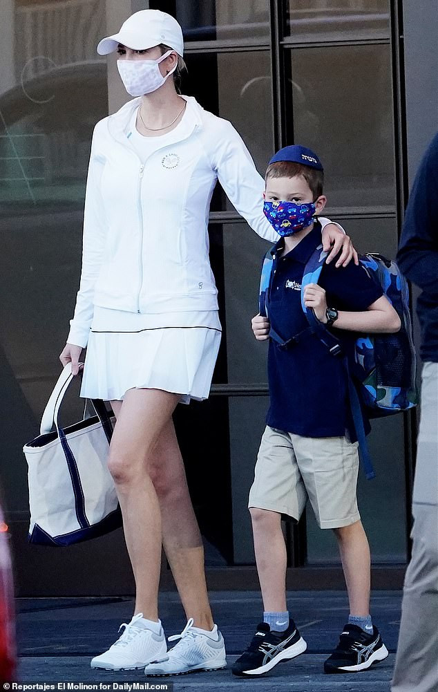 Ivanka Trump tận hưởng cuộc sống thảnh thơi sau khi rời Nhà Trắng ảnh 11