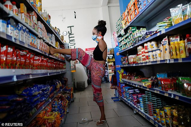 Vũ công ballet không tay 16 tuổi gây ‘bão’ mạng xã hội ảnh 9