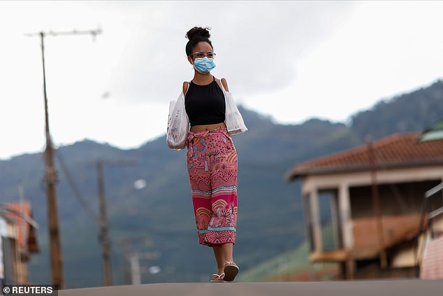 Vũ công ballet không tay 16 tuổi gây ‘bão’ mạng xã hội ảnh 6